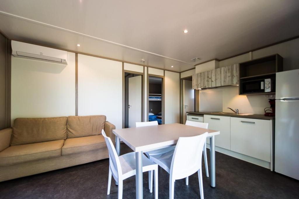 Les Hautes Prairies Hotel *